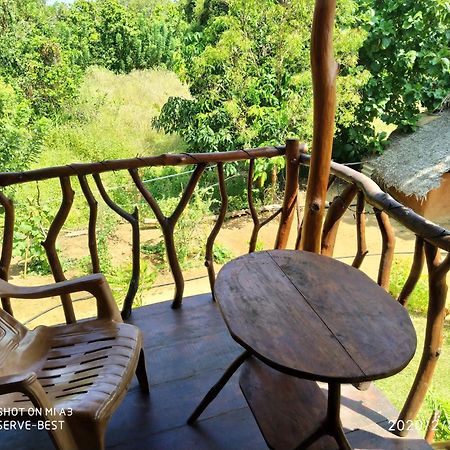 Hotel Sigiriya Rock Gate Tree House Esterno foto