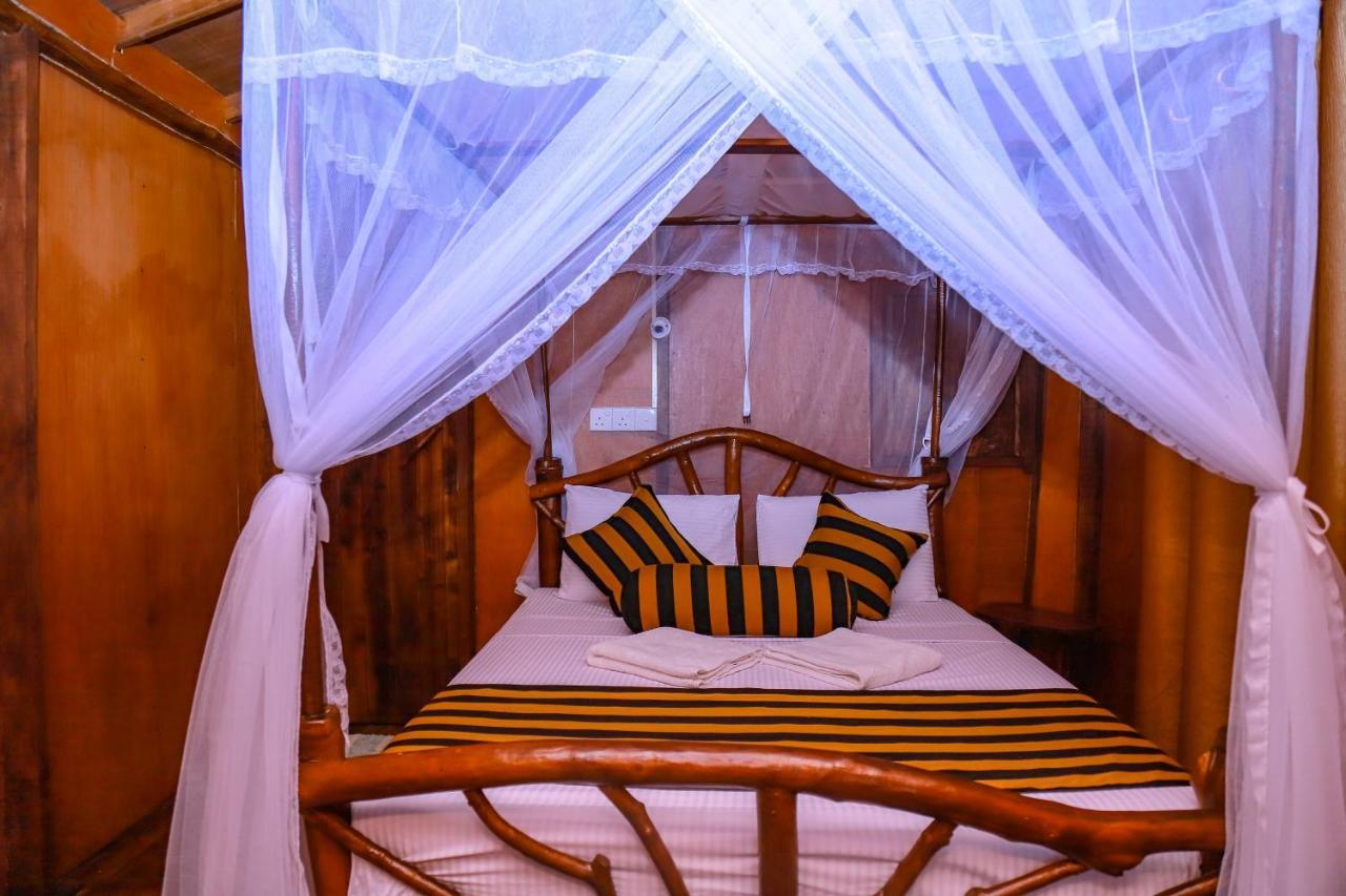 Hotel Sigiriya Rock Gate Tree House Esterno foto