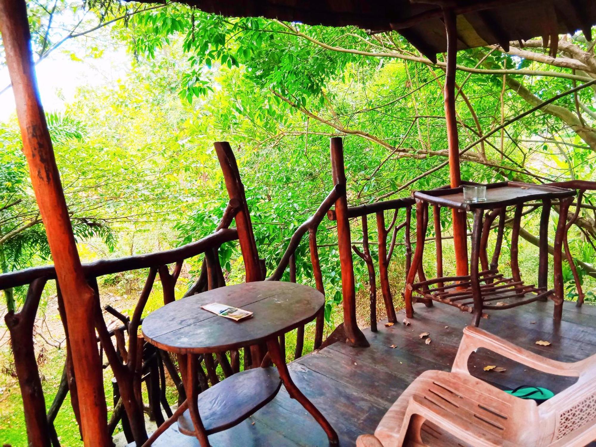 Hotel Sigiriya Rock Gate Tree House Esterno foto